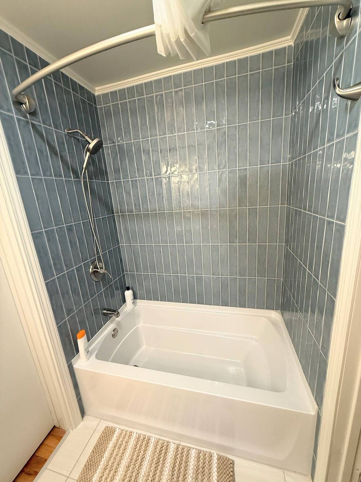 Ganze Wohnung, Renovated 2 Bed Walltown Home.  Walk to Duke! B in Durham (NC), Durham County (USA)