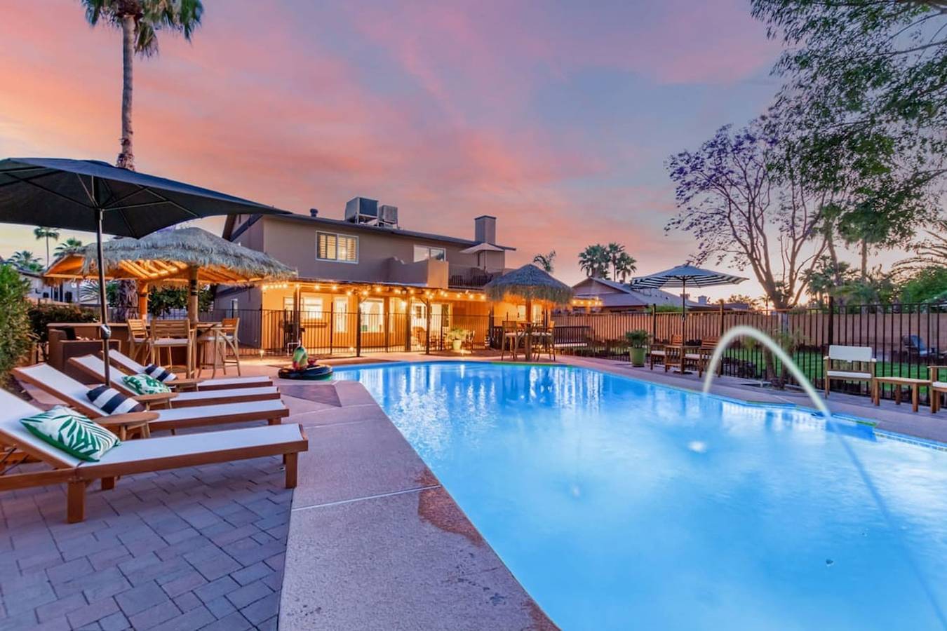 Tiki Paradise w Htd Pool Putt Grn Tiki Bar in Phoenix, Maricopa County