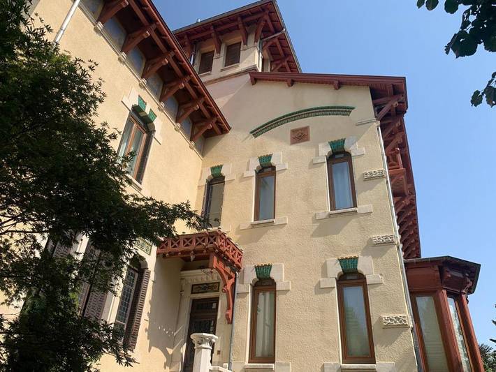 Gîte pour 2 personnes, avec jardin et piscine ainsi que balcon et vue à Thizy-les-Bourgs - 3