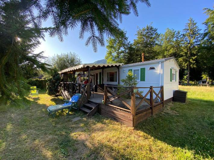 Camping pour 4 personnes, avec jardin et vue