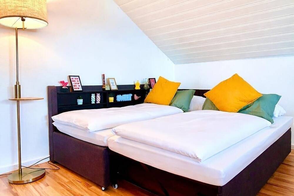 Ganze Wohnung, Panorama-Lodge | 6 Gäste | 2 Balkone | 100 m² in Hemhofen, Franken