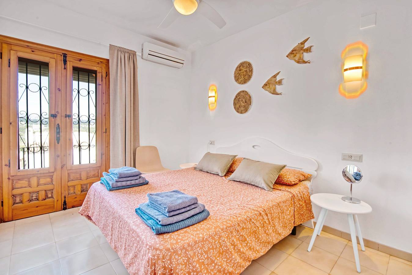 Ferienhaus 'Amor Supremo' mit Bergblick, Wlan und Klimaanlage in Villotel, Poble Nou de Benitatxell