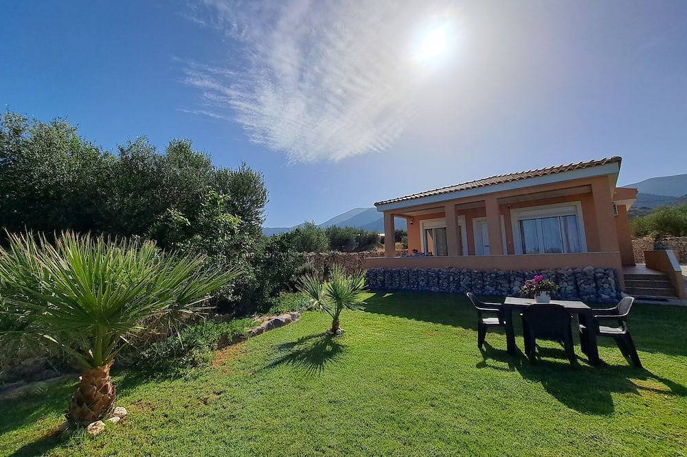 Καινουρια Villa Christina βρίσκεται στα Μάλια, όμορφη θέα  υπέροχο ηλιοβασίλεμα. in Malia, Iraklio-Heraklion und Umgebung