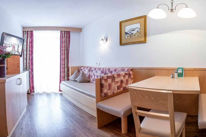 Bauernhof für 3 Personen, mit Terrasse in Nauders