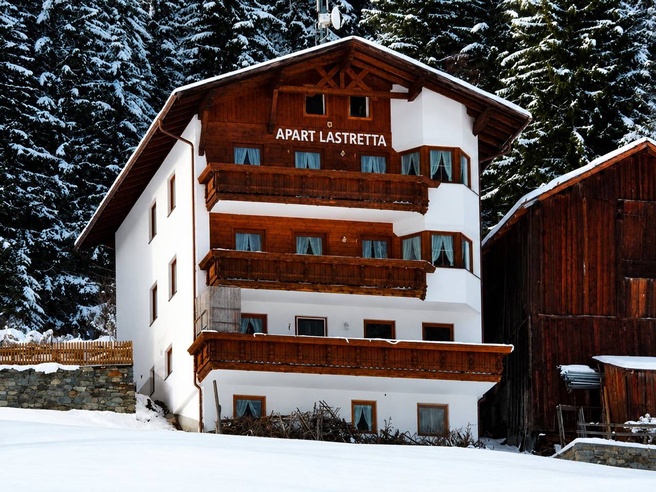 Geheel appartement, Appartement in Ischgl bij de skibushalte in Ischgl, Verwall 