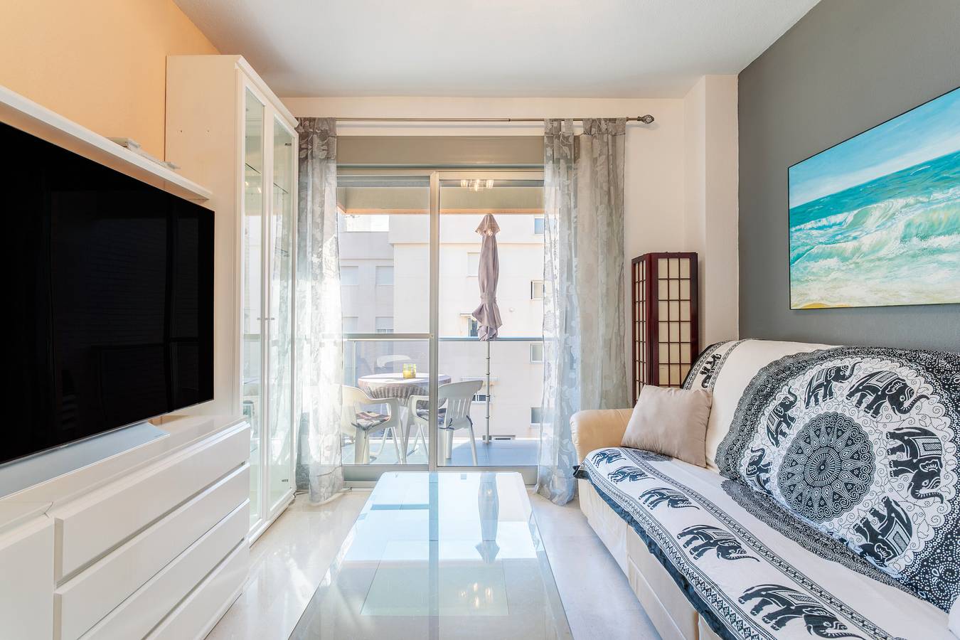 Appartement entier, Appartement 'Tu Descanso En La Playa' avec piscine partagée, Wi-Fi et climatisation in San Juan Playa, Costa Blanca