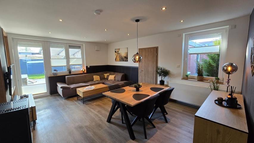 Ferienhaus für 4 Personen, mit Garten und Terrasse sowie Whirlpool in Dornum - 2