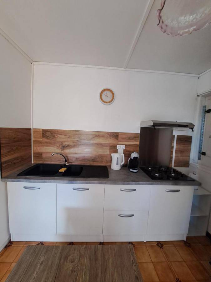 Gîte pour 2 personnes, avec terrasse dans Sainte-Clotilde - 3