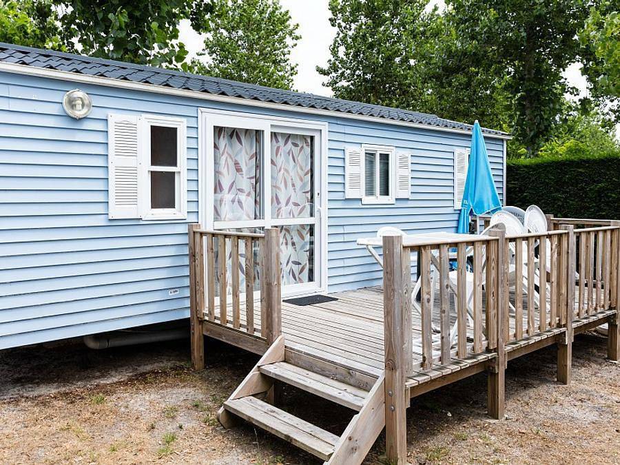 Camping Le Soleil de La Méditerranée - Mobilheim 6 personen - Classic | 2 Zi. | 4/6 Pers. | Erhöhte, nicht überdachte Terrasse | Clim. in Saint-Cyprien-Plage, Saint-Cyprien