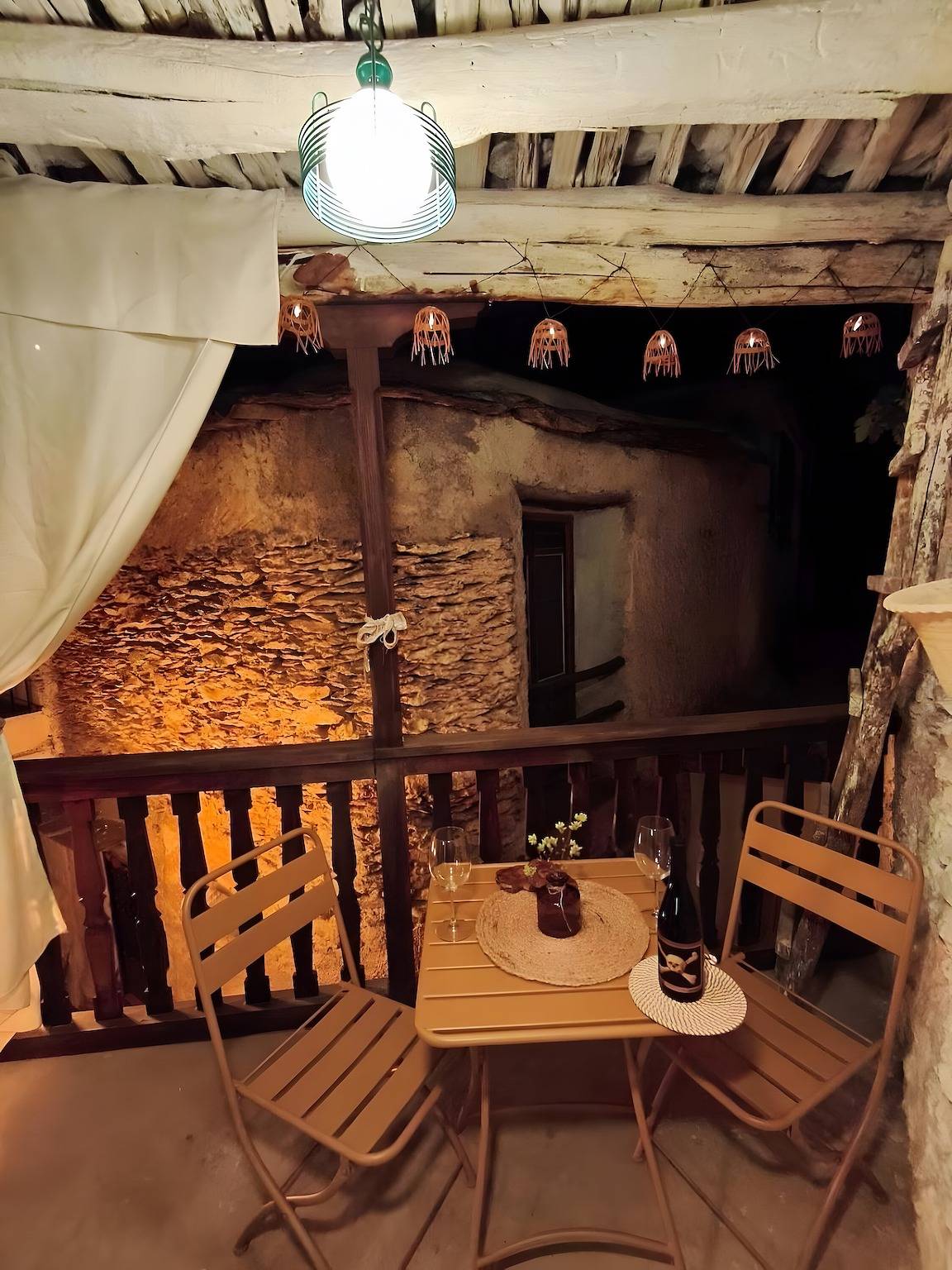 Maison de campagne « Santuario Atalbéitaca Five Senses » avec vue montagne, terrasse privée et Wi-Fi in Atalbeitar, La Taha