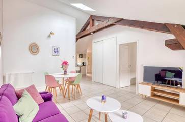 Gîte pour 4 personnes, avec terrasse à Montluel
