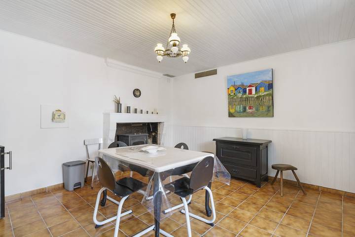 Apartamento entero, Apartamento: tranquilidad campestre y cercanía al océano in Cozes, Saintes region