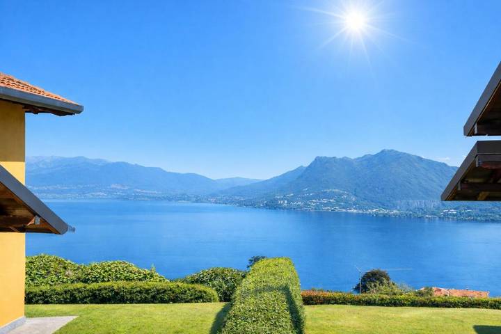 Villa pour 6 personnes, avec jardin ainsi que vue sur le lac et vue, animaux acceptés à Comune di Stresa