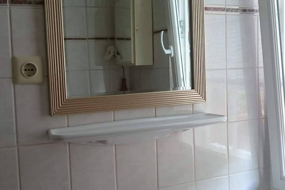 Ganze Wohnung, Ferienwohnung in historischem Haus direkt am Wasser mit Boot und Fahrrädern in Friedrichstadt, Eider-Treene-Sorge