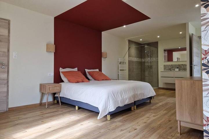 Gîte pour 10 personnes, avec Balcon ainsi que Jacuzzi et Jardin