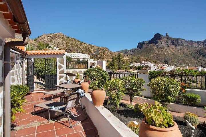 Casita Bentayga with Wi-fi, Pirvate Terrace, Garden and Bbq. in Lomo de Los Santos, Tejeda