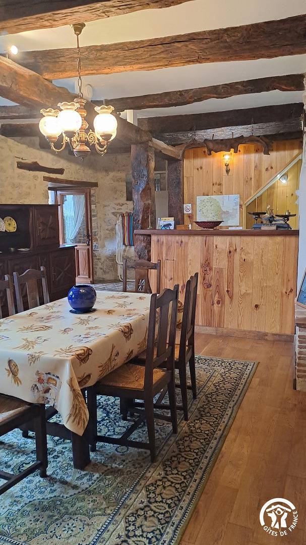 Gîte pour 2 personnes, avec terrasse, animaux acceptés à Milhars - 3