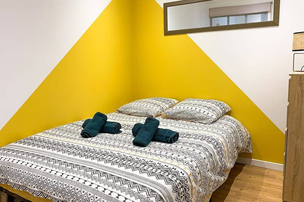 Ganze Wohnung, ★ Cozy nest ★ Historic center in Buxy, Region Chalon-sur-Saône