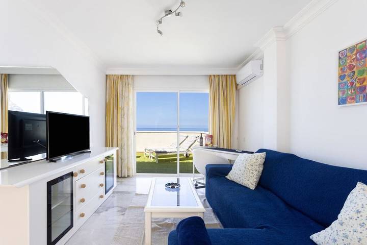 Ganze Wohnung, Ferienwohnung für 4 Personen mit Pool in Playa de los Guíos, Santiago del Teide
