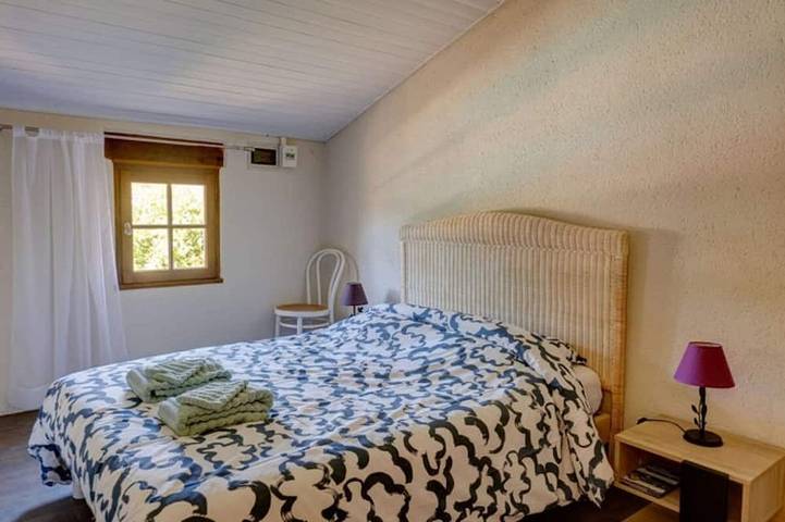 Ferienhaus für 4 Personen, große Terrasse und Garten in Gourdon, Quercy