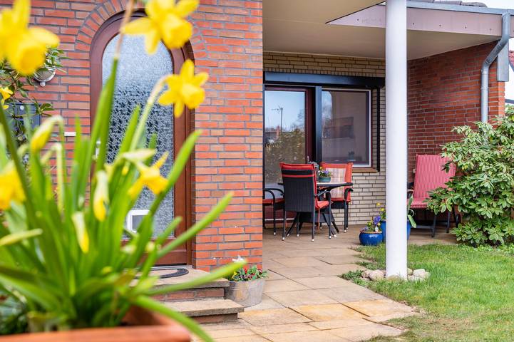 Ganze Wohnung, Ferienwohnung Steingraf" mit privater Terrasse, privatem Garten und Wi-Fi in Sahlenburg, Cuxhaven