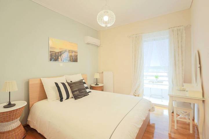 Appartamento intero, Accogliente e luminoso appartamento con 2 camere da letto in Koukaki in Sezione centrale di Atene, Atene
