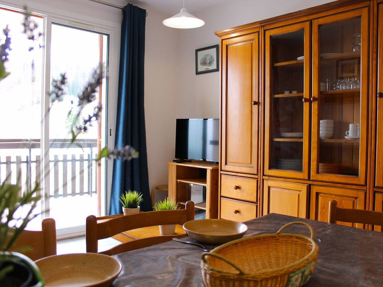 Geheel appartement, 2-Room Apartment at the Foot of the Slopes, Equipped Kitchen, Balcony, Sleeps 4 in Saint-Étienne-en-Dévoluy, Dévoluy