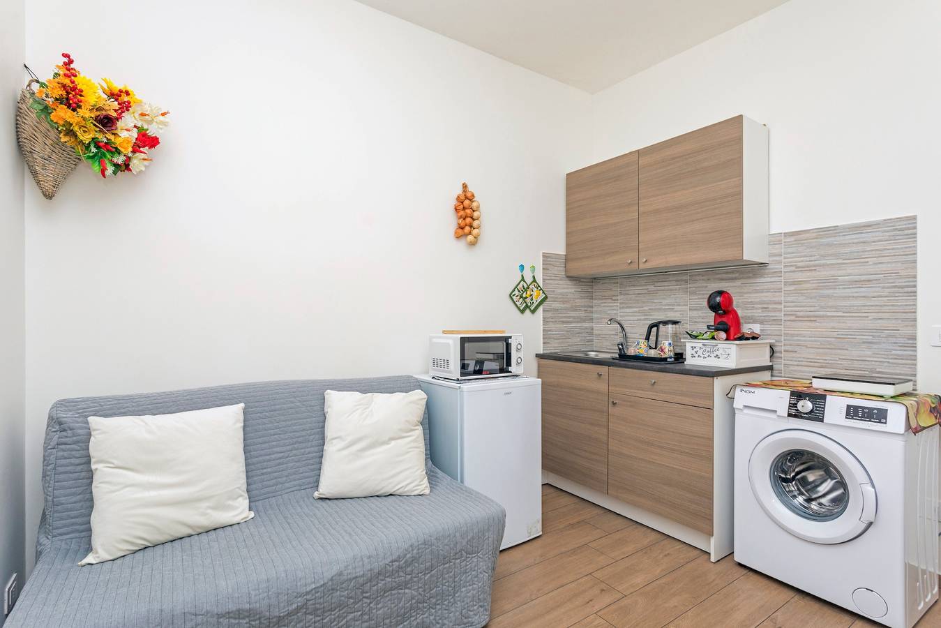 Ganze Wohnung, Apartment 'Il Tulipano House 2' mit privater Terrasse, Wlan und Klimaanlage in Catania, Catania Provinz