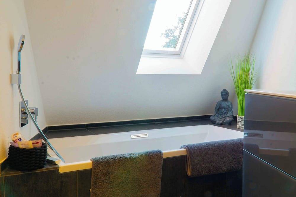 Geheel appartement, Altstadtsuiten Osnabrück Ferienwohnung mit Bahn und Auto Bestens Erreichbar! in Osnabrück, Osnabrück en omgeving