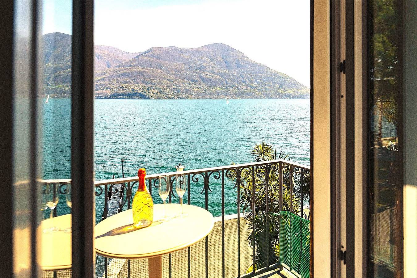 Ganze Ferienwohnung, See-Penthouse in Brissago, Tessiner Alpen