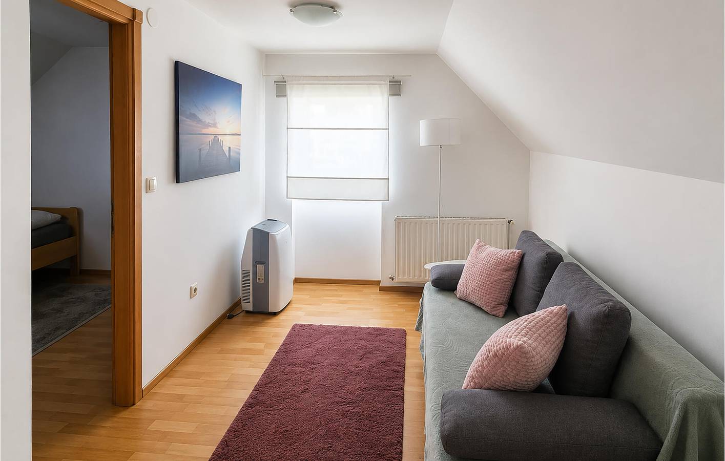 Ganze Ferienwohnung, Charmante Ferienwohnung in Gospić: In der Nähe des Flusses, der Stadt und des Stadtzentrums in Gospitsch, Lika-Senj