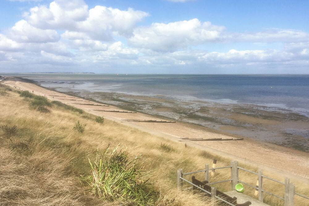 Log Cabin for 4 People in Whitstable, Kent