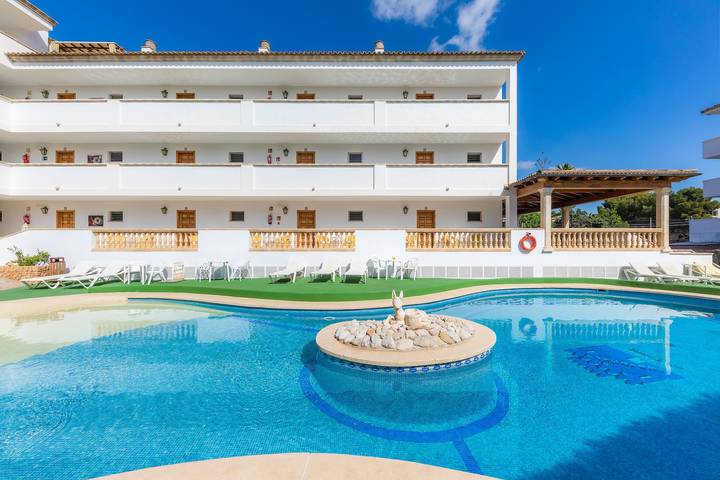 Ferienwohnung für 2 Personen, mit Kinderpool und Balkon in Canyamel - 3