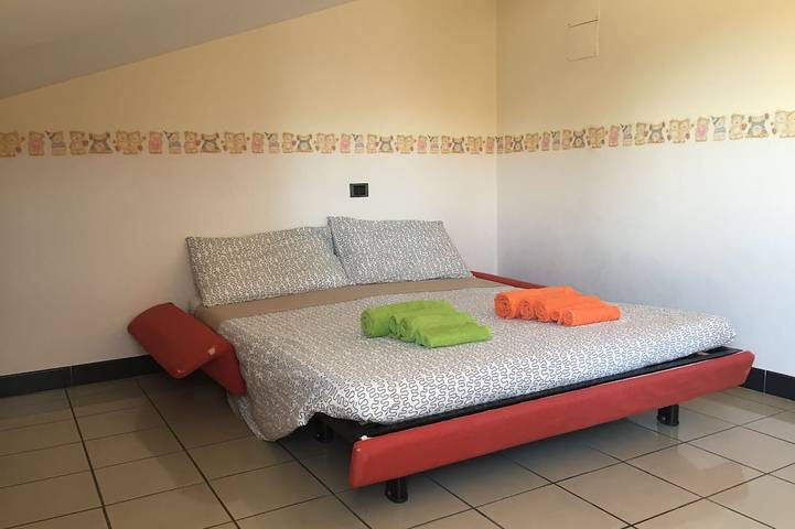 Ganze Wohnung, Modernes Penthouse mit einer großen Terrasse mit Meerblick befindet sich 150 Meter vom Strand entfernt in Giulianova, Giulianova (Gemeinde)