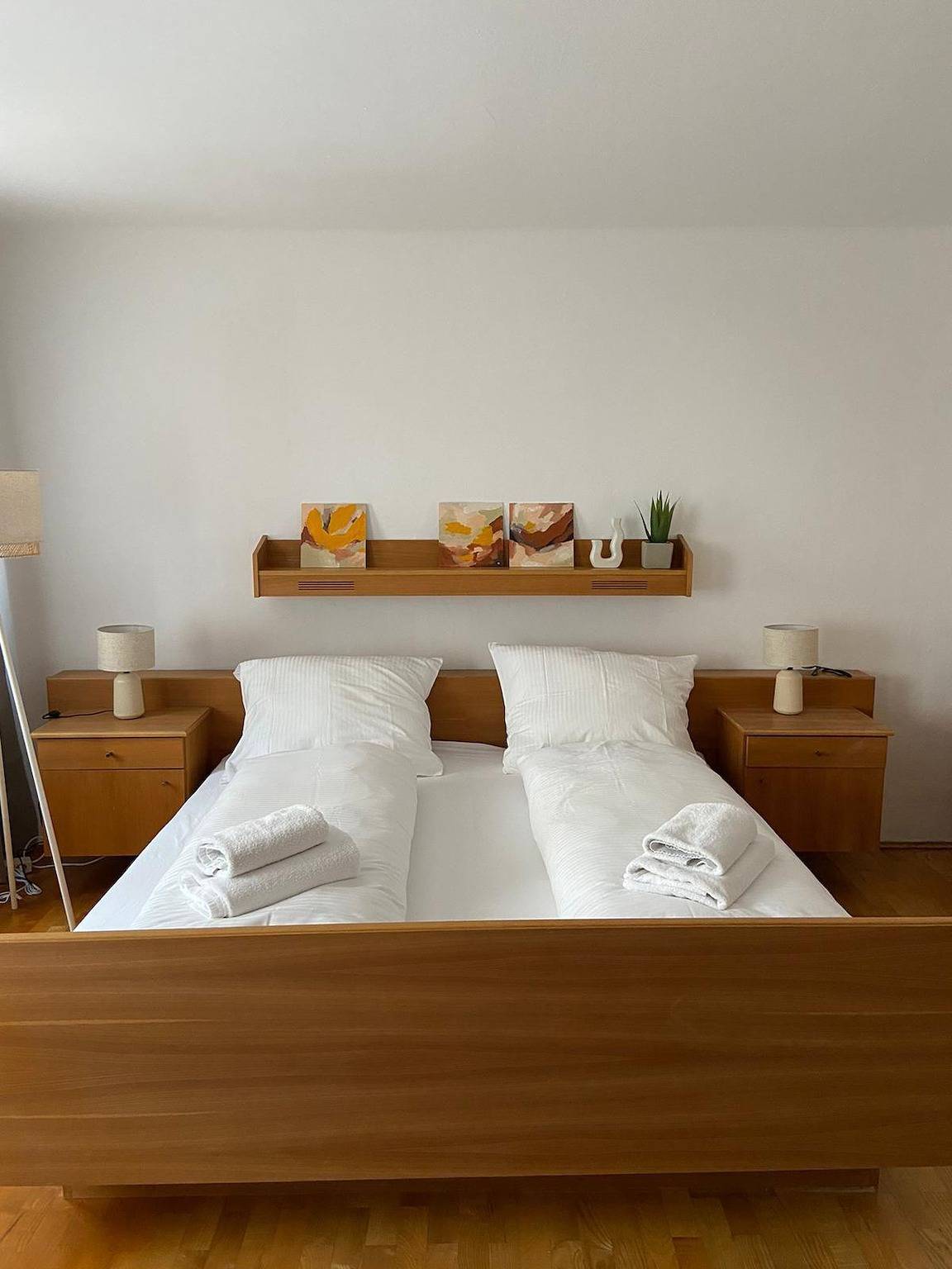 Ganze Ferienwohnung, Studio in zentraler Lage - nur wenige Minuten zum See und Stadt in Gmunden, Traunviertel