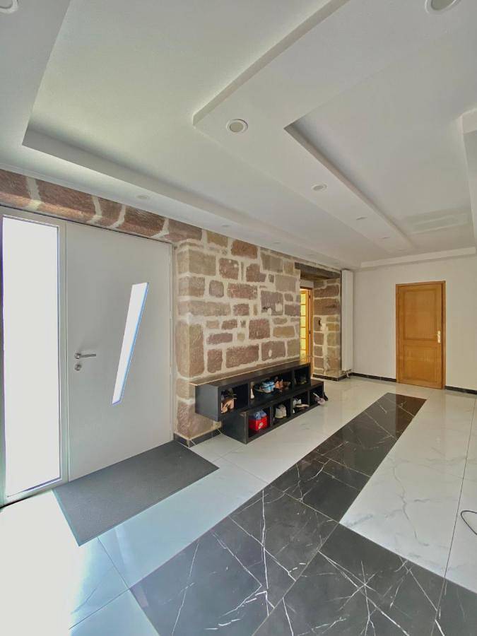 Gîte pour 2 personnes, avec Terrasse et Jardin à Allassac