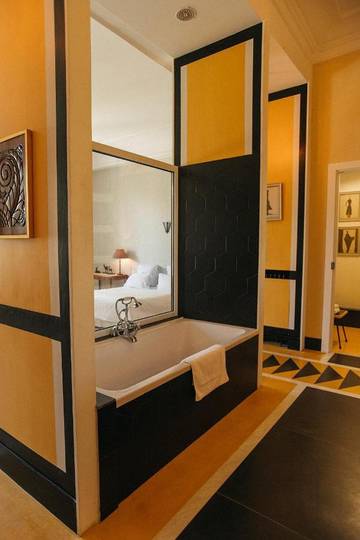 Maison d’hôte pour 2 personnes, avec balcon ainsi que vue et piscine à Le Pradet