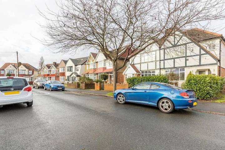 Holiday home for 5 people, with pets in Hounslow
