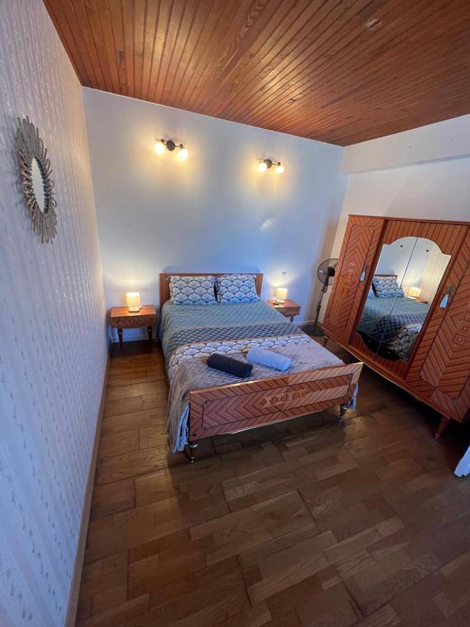 Gîte pour 6 personnes, avec vue et terrasse, adapté aux familles à Saint-Sulpice-de-Faleyrens - 2