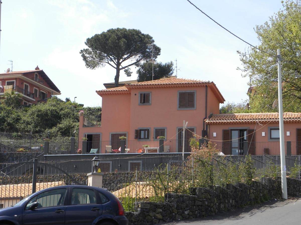 Poggio Sambuco in Viagrande, Etna