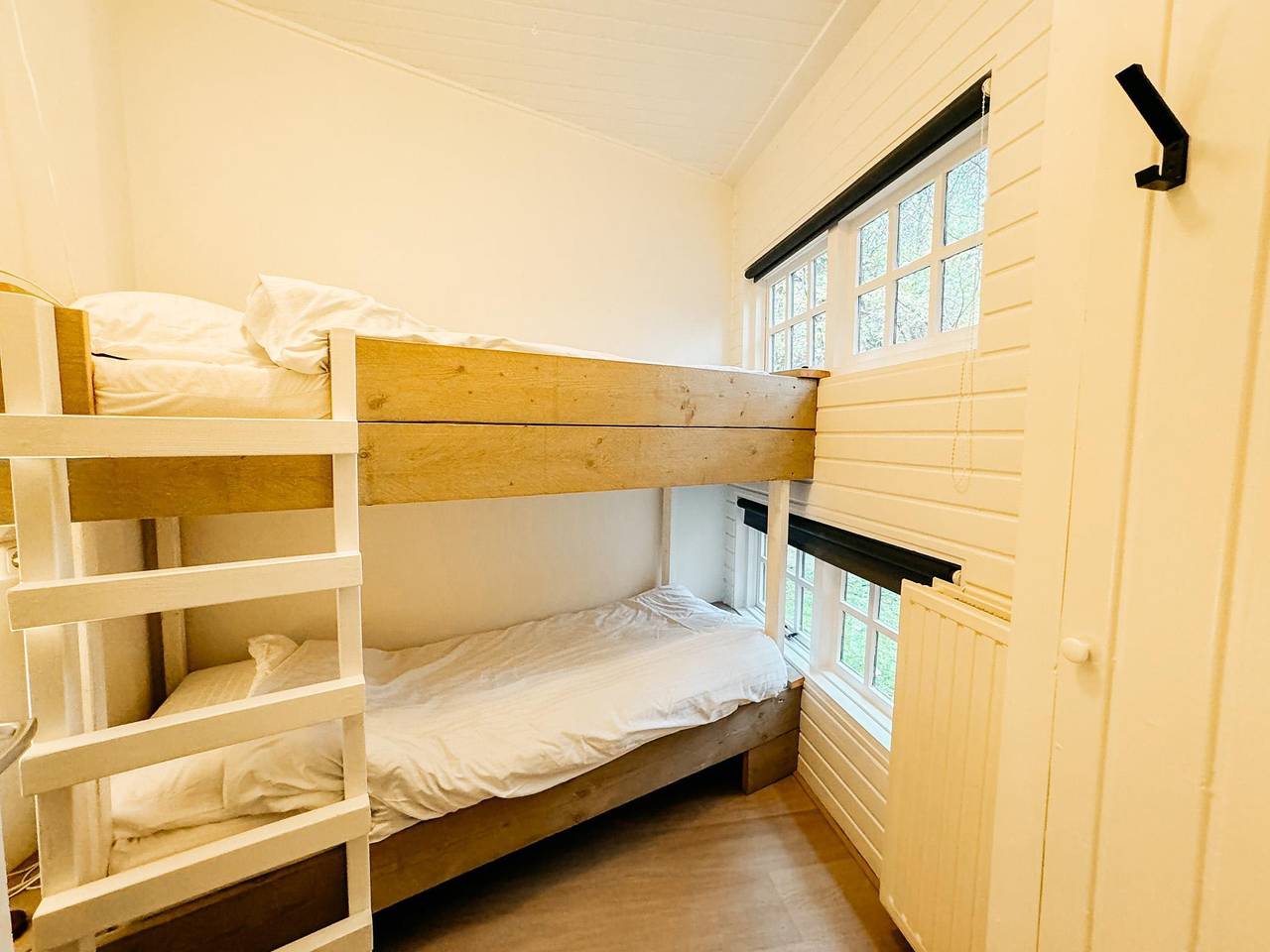Camping en Bungalowpark de Norgerberg — 4 pers. Bungalow Monumentaal in Drenthe
