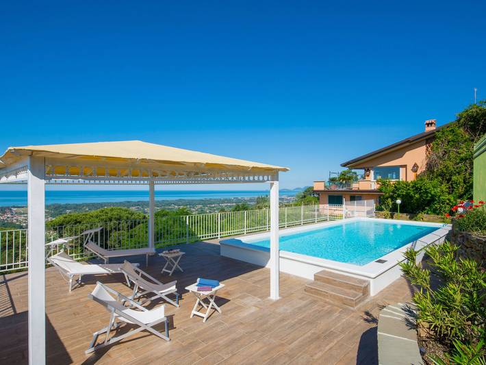 Ferienhaus für 12 Personen, mit Balkon und Garten - 1