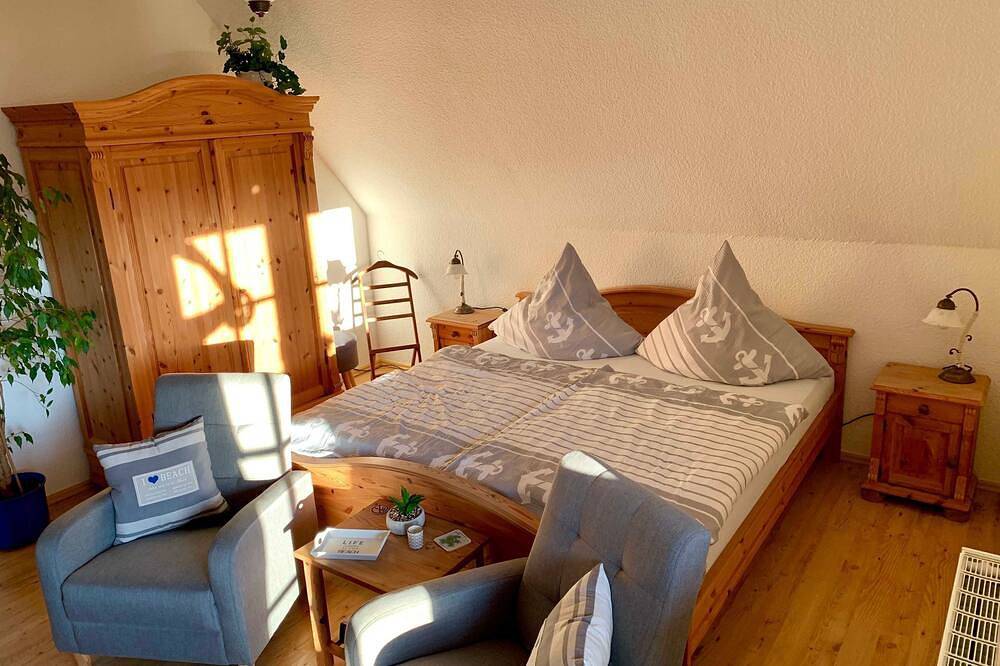 Land Fewo am Teich- Reet gedeckt/Ostseenah /bei Binz - Ferienwohnung in Pantow, Zirkow
