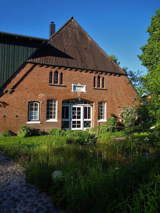 Ferienwohnung für 4 Personen, mit Ausblick und Garten in Naturpark Aukrug - 2