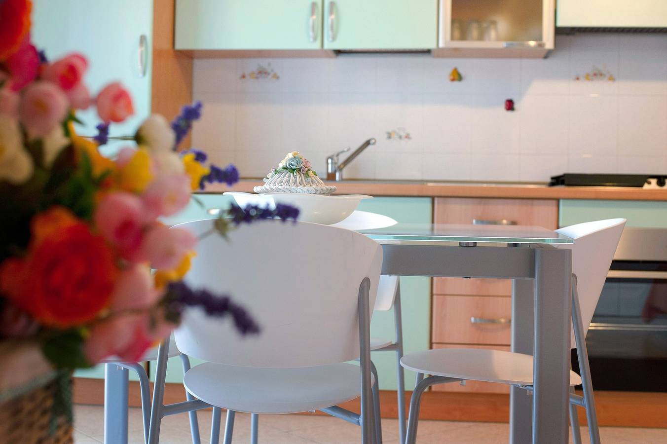 Apartamento entero, Apartamento "Trilocale Mazzini con 2 balconi" cerca del mar con balcón in Varazze (City), Varazze
