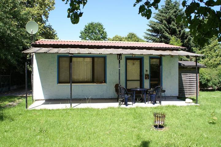 Ferienhaus für 3 Personen, mit Garten in Lütow