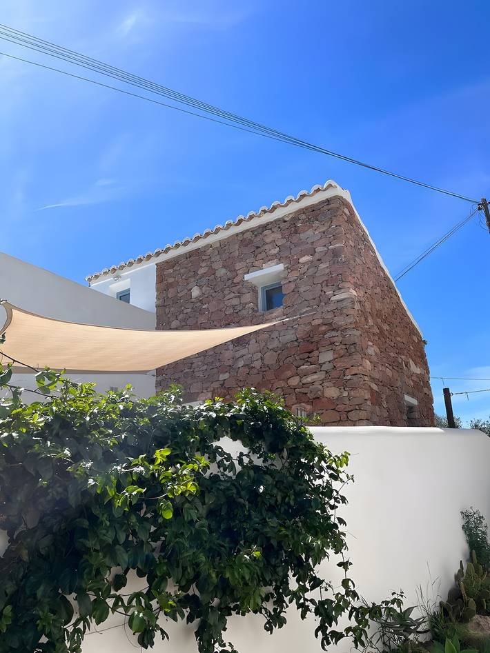 Casa de férias 'Casa Osga' com vista para a montanha, piscina partilhada, terraço e Wi-Fi in Moncarapacho e Fuseta, Ria Formosa