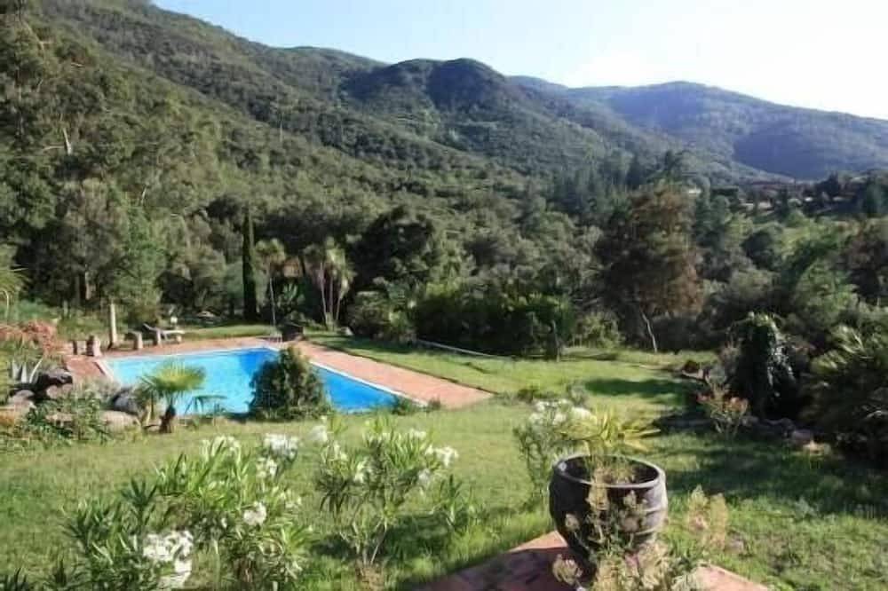 Appartement entier, Grand F2 Plein Sud environement calme à 5 Km de Ceret 66400 Altitude 450 M. in Céret, Côte méditerranéenne (France)