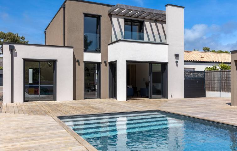 Oase am Strand mit Pool, Parkplatz und WiFi in Saint-Jean-de-Monts, Vendée