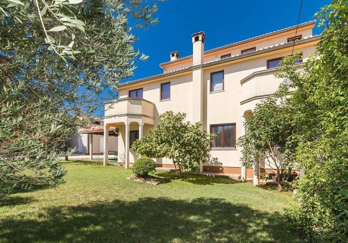 Apartamento entero, Apartamento de vacaciones para 4 personas con jardín in Stinjan, Pula